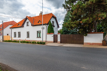 Prodej domu 344 m², Zdiby