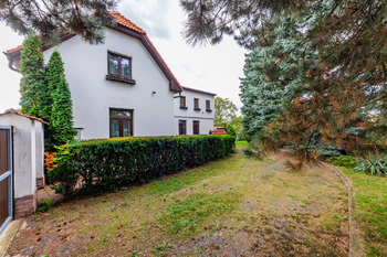 Prodej domu 344 m², Zdiby