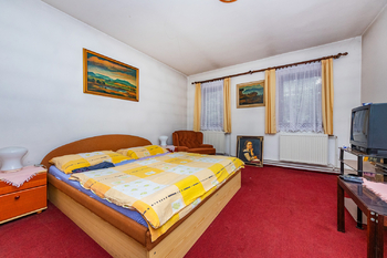 Prodej domu 344 m², Zdiby