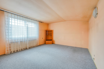 Prodej domu 437 m², Vrčeň