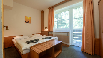 Prodej ubytovacího zařízení 2000 m², Lesní Hluboké