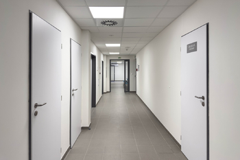 Pronájem komerčního prostoru 41 m², Milovice