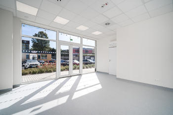 Pronájem komerčního prostoru 41 m², Milovice