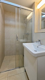 Pronájem bytu 1+kk v osobním vlastnictví 38 m², Praha 8 - Libeň