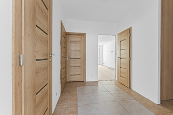 Prodej bytu 3+1 v osobním vlastnictví 81 m², Praha 8 - Kobylisy