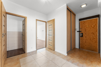 Prodej bytu 3+1 v osobním vlastnictví 81 m², Praha 8 - Kobylisy