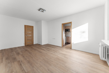 Prodej bytu 3+1 v osobním vlastnictví 81 m², Praha 8 - Kobylisy