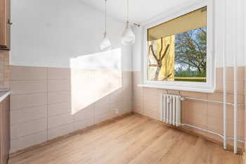 Prodej bytu 3+1 v osobním vlastnictví 81 m², Praha 8 - Kobylisy