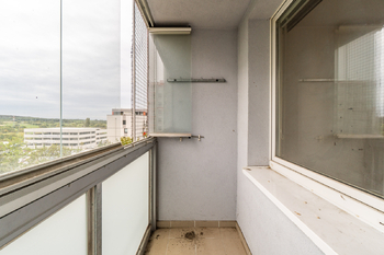 Lodžie - Prodej bytu 3+kk v osobním vlastnictví 67 m², Praha 9 - Černý Most