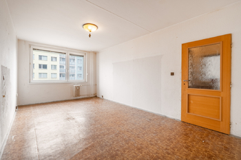 Obývací pokoj s kk - Prodej bytu 3+kk v osobním vlastnictví 67 m², Praha 9 - Černý Most