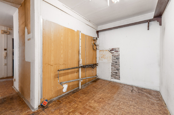 Obývací pokoj s kk - Prodej bytu 3+kk v osobním vlastnictví 67 m², Praha 9 - Černý Most