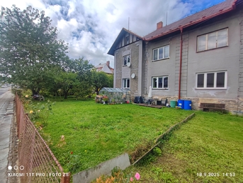 zahrada - Prodej bytu 2+1 v osobním vlastnictví 67 m², Jeseník