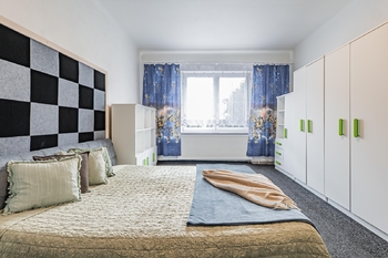 Druhý pokoj v patře. - Prodej domu 247 m², České Velenice