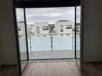 Pronájem bytu 1+kk v osobním vlastnictví 53 m², Praha 9 - Hostavice