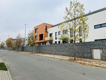 Pronájem bytu 1+kk v osobním vlastnictví 53 m², Praha 9 - Hostavice