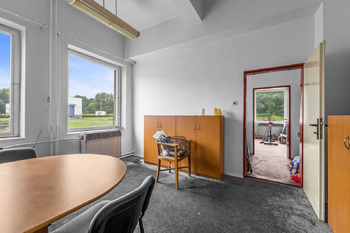 Prodej výrobních prostor 563 m², Sušice