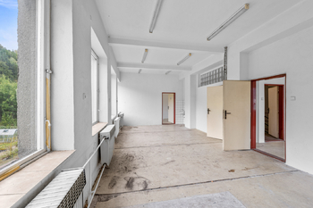 Prodej výrobních prostor 563 m², Sušice