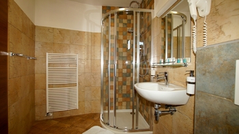 Prodej ubytovacího zařízení 1630 m², Hostinné