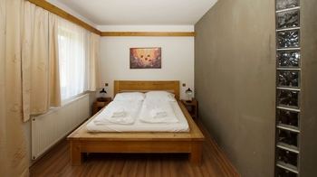 Prodej ubytovacího zařízení 1630 m², Hostinné