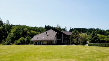 Prodej ubytovacího zařízení 1630 m², Hostinné