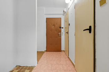 Prodej bytu 3+1 v družstevním vlastnictví 77 m², Praha 10 - Uhříněves