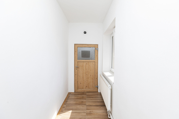 Chodba - Prodej bytu 3+kk v osobním vlastnictví 58 m², Mšené-lázně