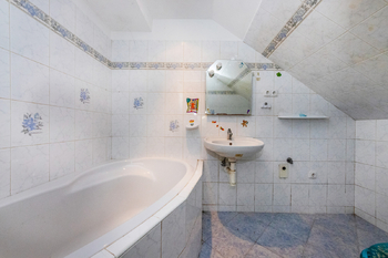 Prodej zemědělského objektu 160 m², Všechlapy