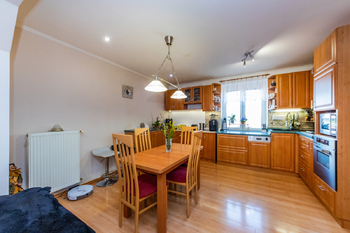 Prodej ubytovacího zařízení 309 m², Kněževes