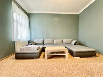 Byt 3+1 v 1. patře - Prodej nájemního domu 333 m², Hlinsko