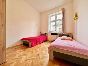Byt 3+kk v 1. patře - Prodej nájemního domu 333 m², Hlinsko