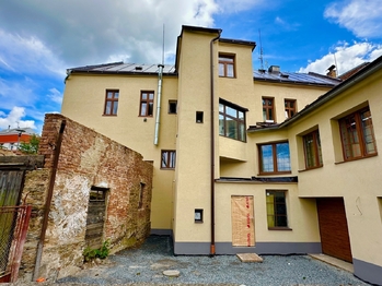 Prodej nájemního domu 333 m², Hlinsko