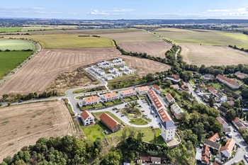 Prodej pozemku 28407 m², Praha 10 - Královice
