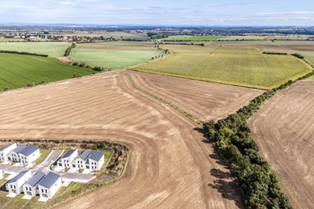 Prodej pozemku 28407 m², Praha 10 - Královice
