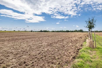 Prodej pozemku 28407 m², Praha 10 - Královice
