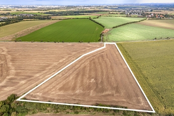 Prodej pozemku 28407 m², Praha 10 - Královice