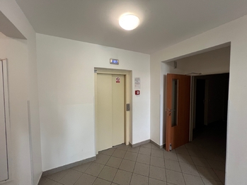 Pronájem bytu 2+kk v osobním vlastnictví 47 m², Praha 10 - Záběhlice