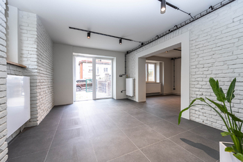 Pronájem kancelářských prostor 53 m², Praha 5 - Smíchov