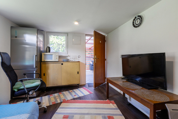 Prodej pozemku 350 m², Jenišov