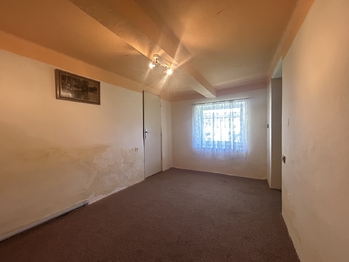 Pokoj - Prodej domu 61 m², Vestec