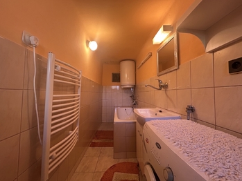 Koupelna - Prodej domu 61 m², Vestec