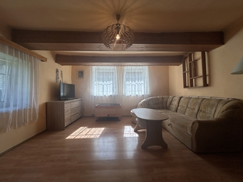 Obývací pokoj - Prodej domu 61 m², Vestec