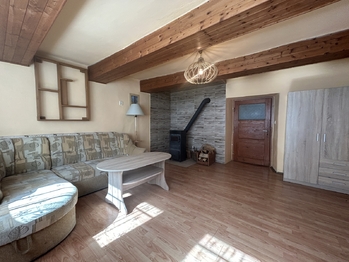 Obývací pokoj - Prodej domu 61 m², Vestec