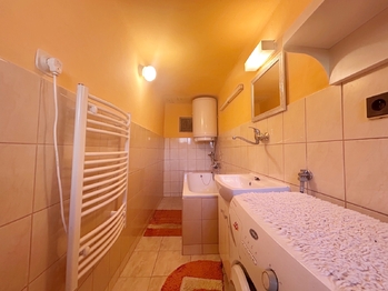 Koupelna - Prodej domu 61 m², Vestec
