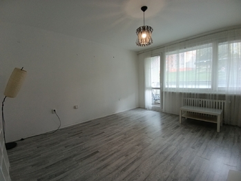 obývací pokoj - Prodej bytu 4+1 v družstevním vlastnictví 79 m², Teplice