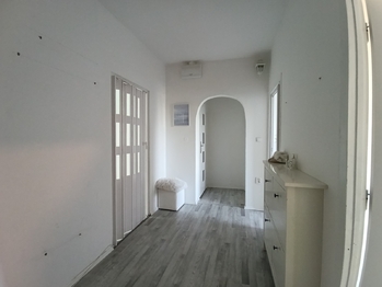 chodba - Prodej bytu 4+1 v družstevním vlastnictví 79 m², Teplice