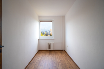 pokoj 1 - Prodej bytu 4+1 v družstevním vlastnictví 79 m², Teplice