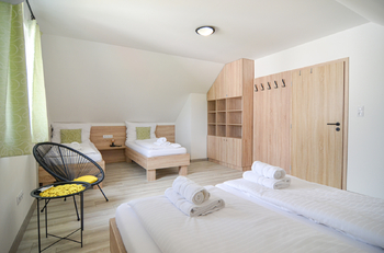 ložnice I - Prodej chaty / chalupy 95 m², Milovice