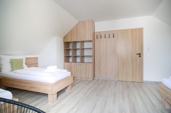 ložnice I - Prodej chaty / chalupy 95 m², Milovice