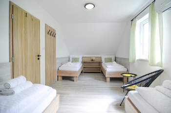 ložnice II - Prodej chaty / chalupy 95 m², Milovice