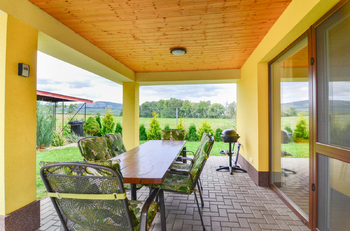 terasa - Prodej chaty / chalupy 95 m², Milovice